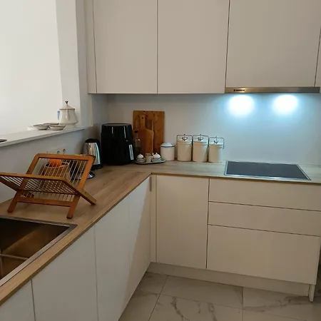 Adi 3 Boutique House Apartment *