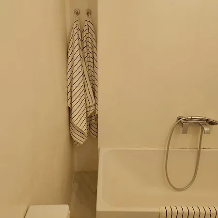 Apartment Adi 3 Boutique House *
